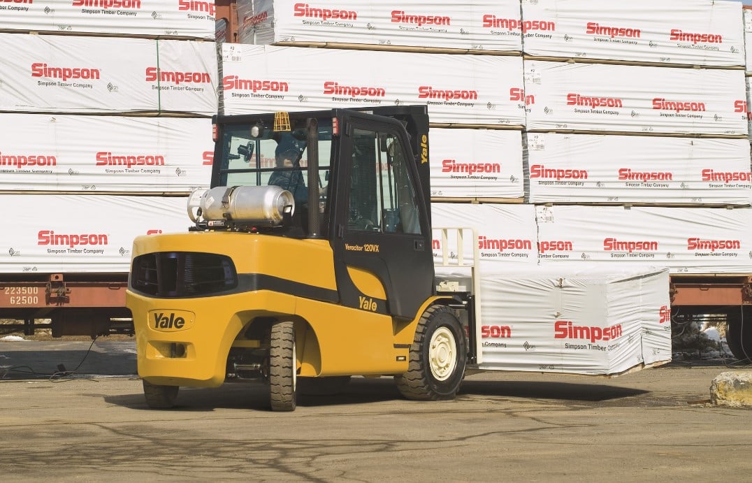 forklift loading building materials