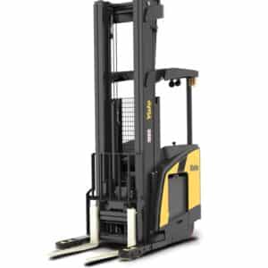 Yale ESC 40 forklift with a tight turning radius in an ecommerce setting