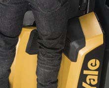 A close-up graphic of the integrated knee pad on the side of a Yale End Rider.